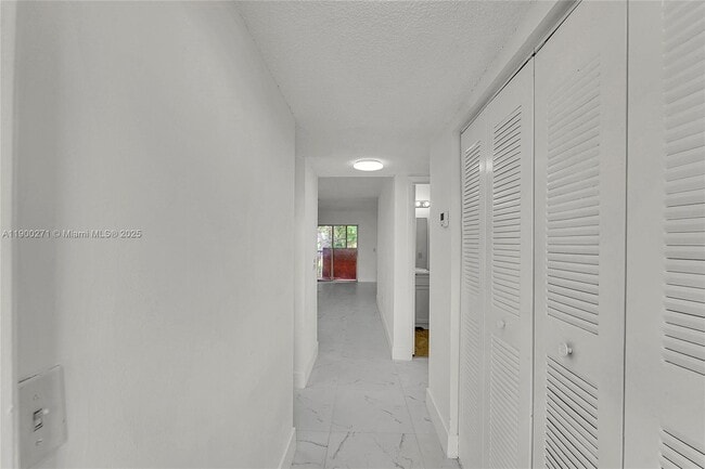 Building Photo - 737 NW 103rd Terrace