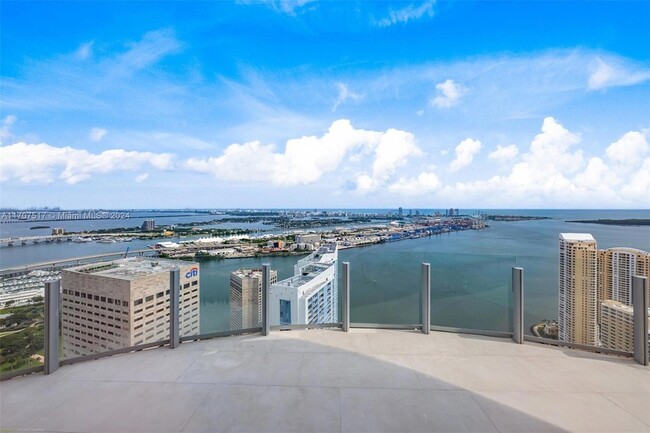 Building Photo - 300 Biscayne Blvd Way