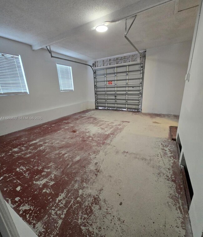 Building Photo - 2420 Jackson St