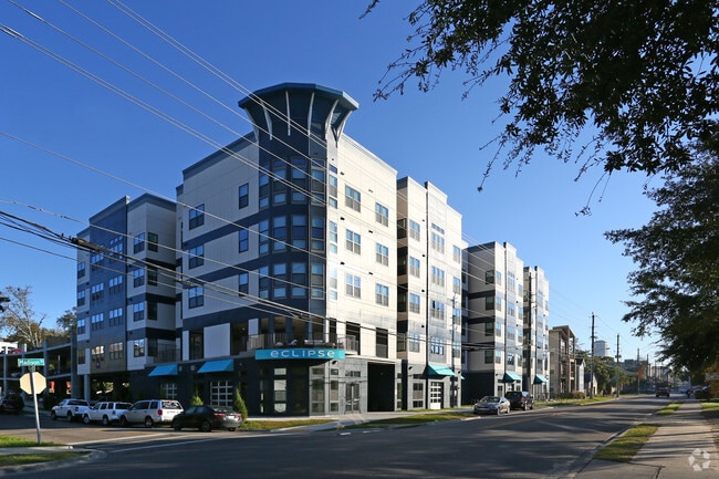 Building Photo - The Eclipse on Madison