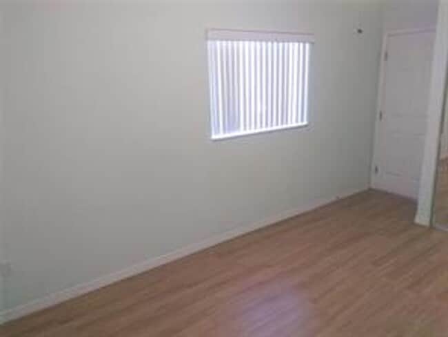 Building Photo - 55+ Community, Affordable, Lovely 2 bedroo...