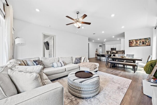 Building Photo - 329 Black Sheep Cv