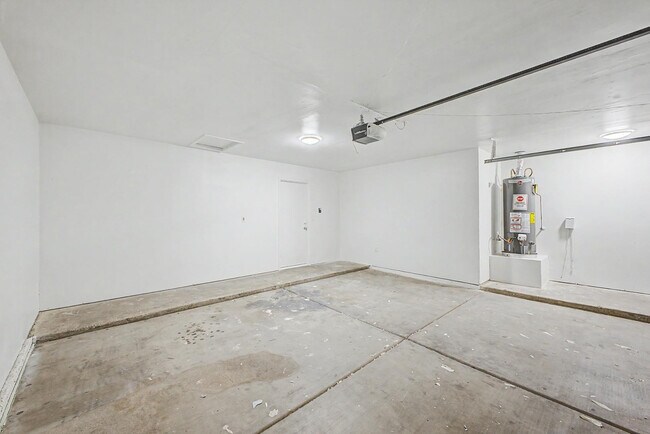 Building Photo - 11851 N 76th Dr