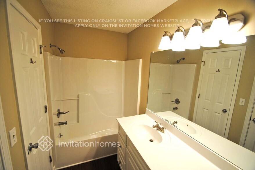 Building Photo - 102 Hillcrest Dr