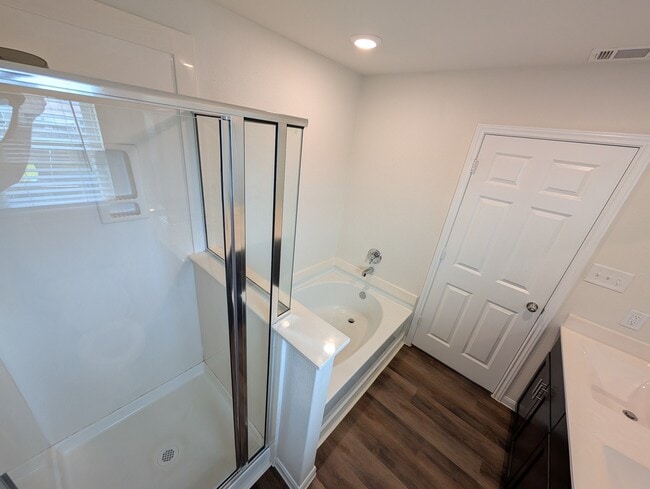 Building Photo - 17914 Grassy Prairie Dr