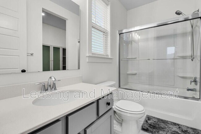 Building Photo - 245 Summer Tanager Dr