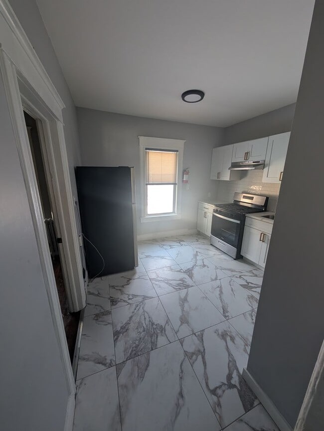 Building Photo - 160 S 12th St