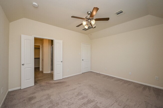 Building Photo - 8231 Hawthorn Vly Ln