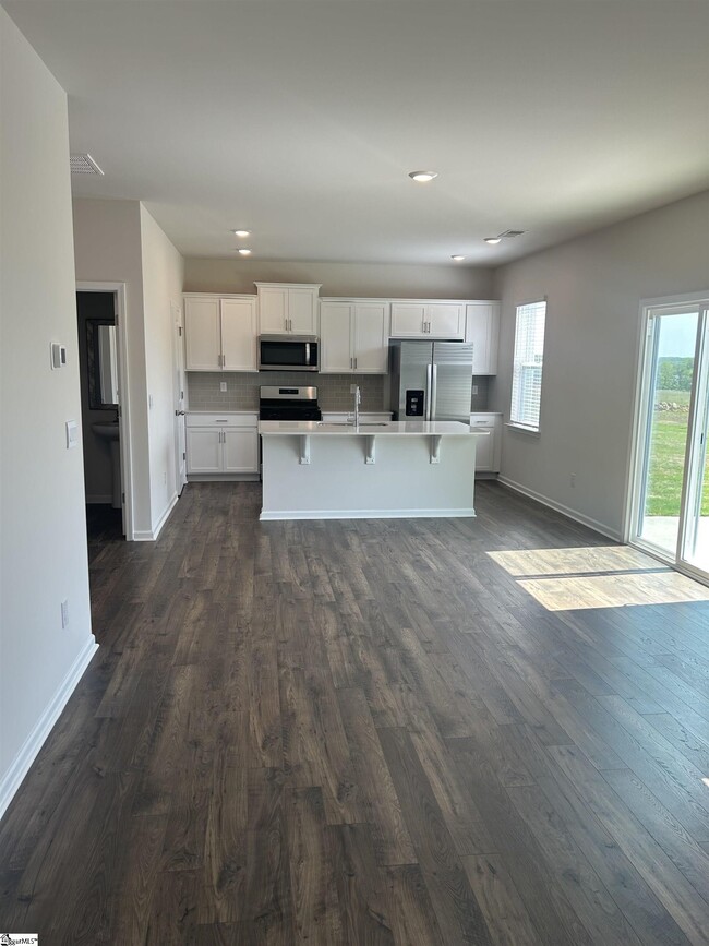 Building Photo - 341 Silicon Dr