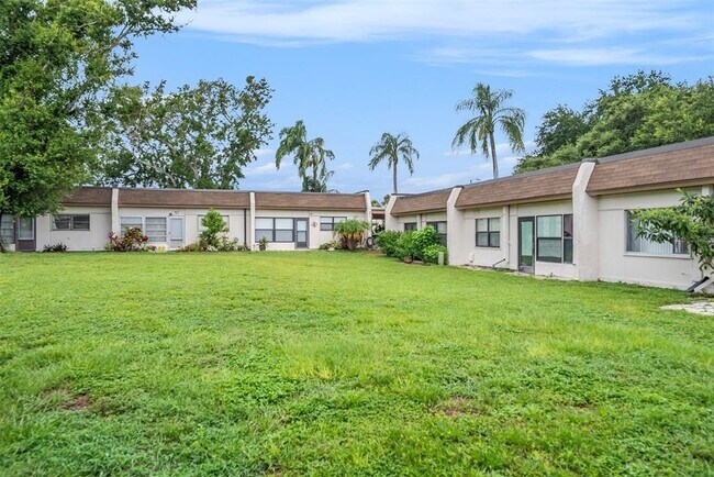 Building Photo - 2965 Flint Dr N