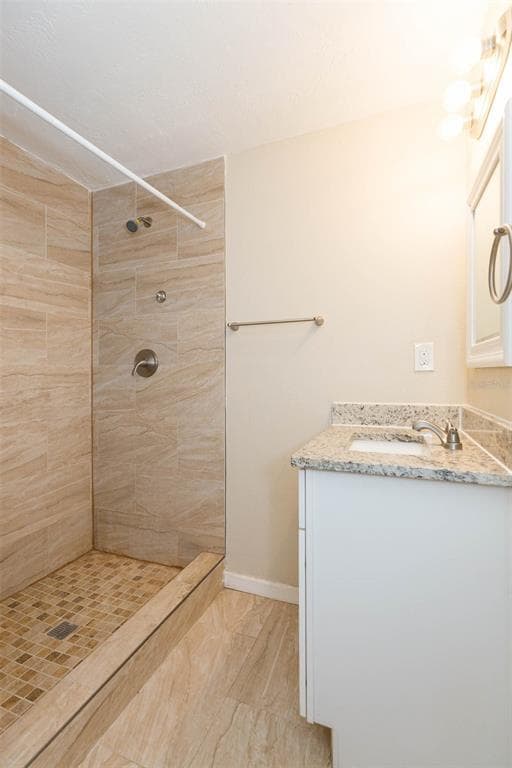 Building Photo - 4506 Grand Central Ave