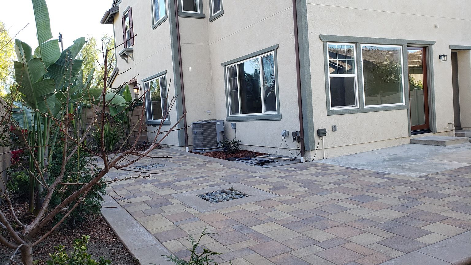Building Photo - 6562 Eucalyptus Ave
