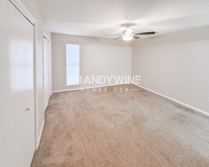 Building Photo - 6309 Golden Park Dr