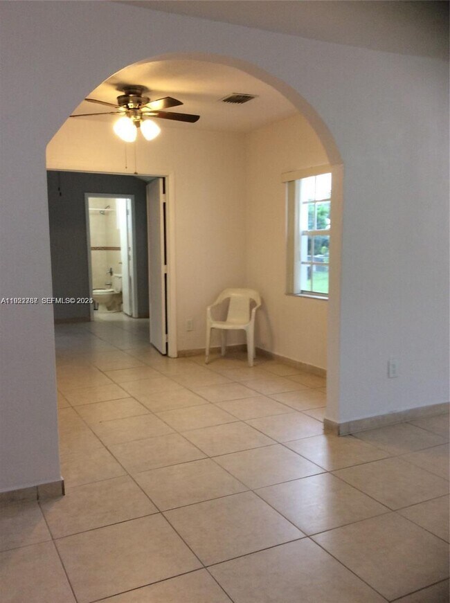 Building Photo - 60 Palmetto Dr