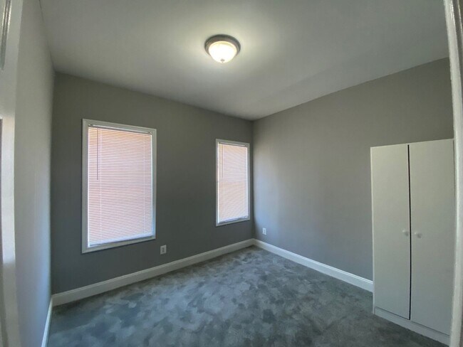 Building Photo - 1619 Rutland Ave