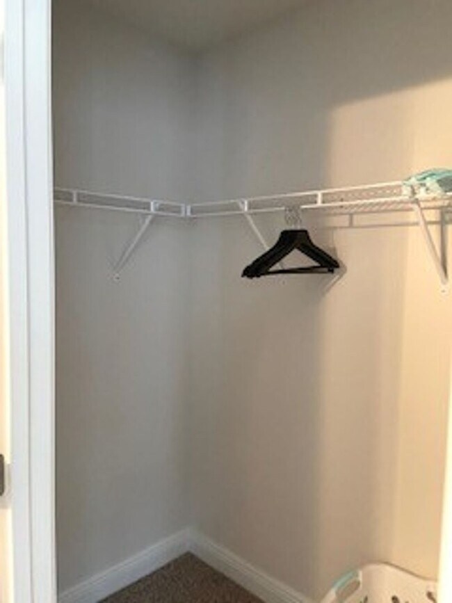 Building Photo - FURNISHED!!!  BEAUTIFUL 3 BEDROOM 2.5 BATH...