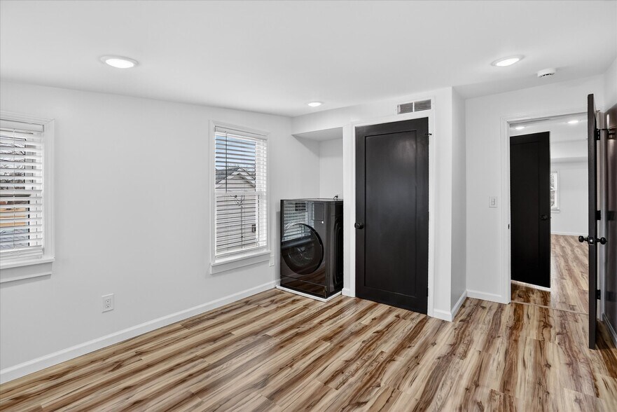 Building Photo - 509 McDonald St