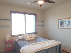 Building Photo - 660 Telegraph Rd