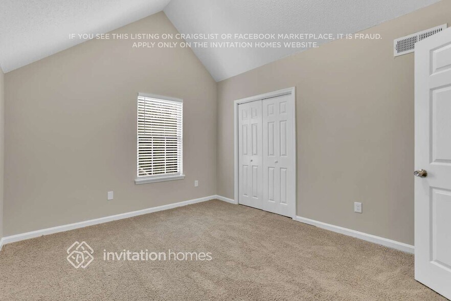 Building Photo - 7097 Stonecreek Dr