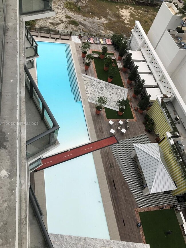 Building Photo - 1300 S Miami Ave