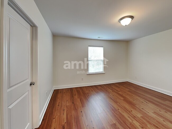 Building Photo - 3471 Shady Cove Ct