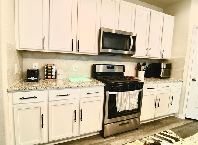 Building Photo - 24930 Adami Veduta Ct