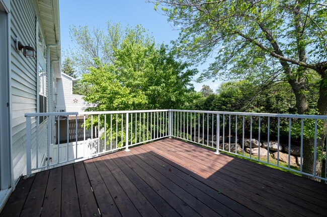 Building Photo - 5008 Bluff Heights Trail SE