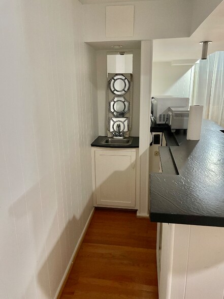 Building Photo - 46 Valley Forge Dr