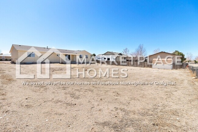 Building Photo - 147 S Golfwood Dr W