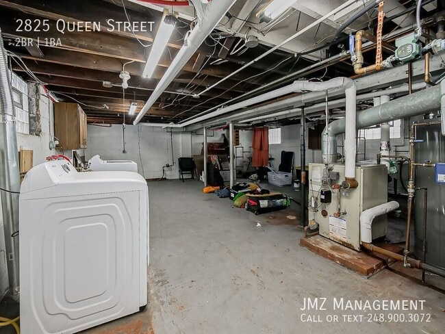 Building Photo - 2825 Queen St