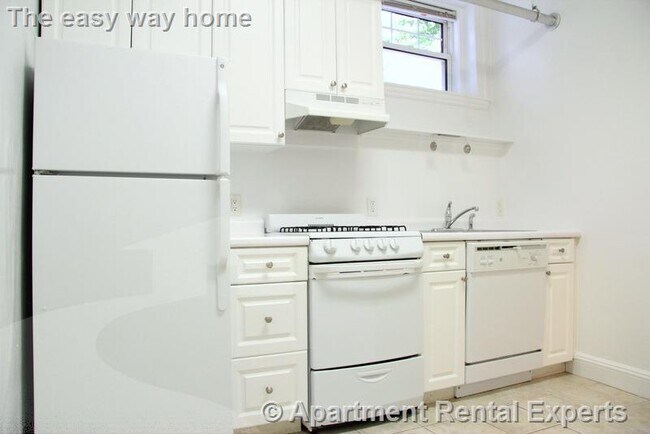 Building Photo - 18 Chauncy St