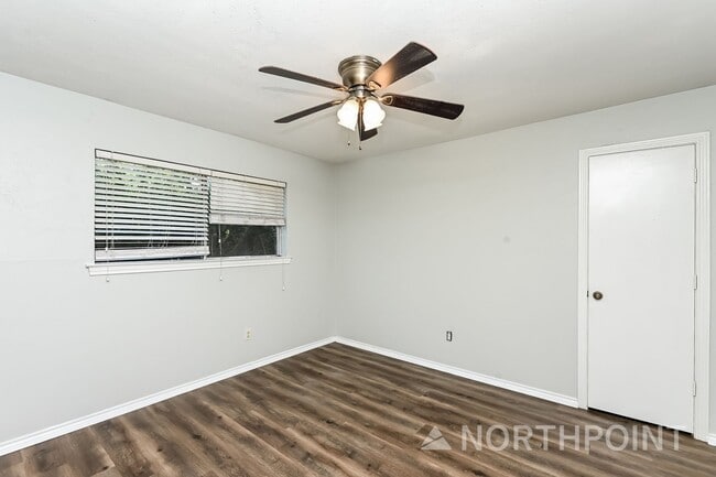 Building Photo - 3 BR/2BA | Newly Renovated Single Family Home | 1-Car Covered Parking | Gated backyard