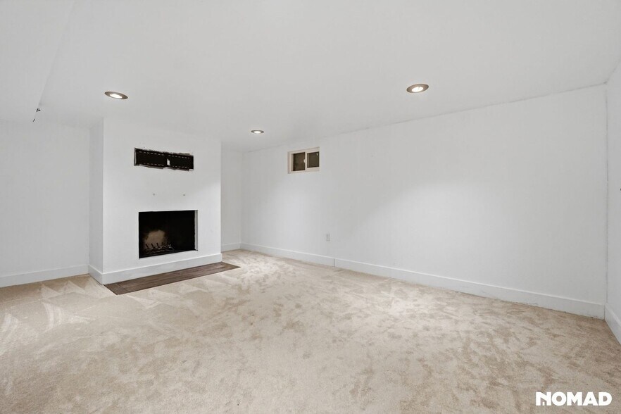 Building Photo - 9040 Yucca Way