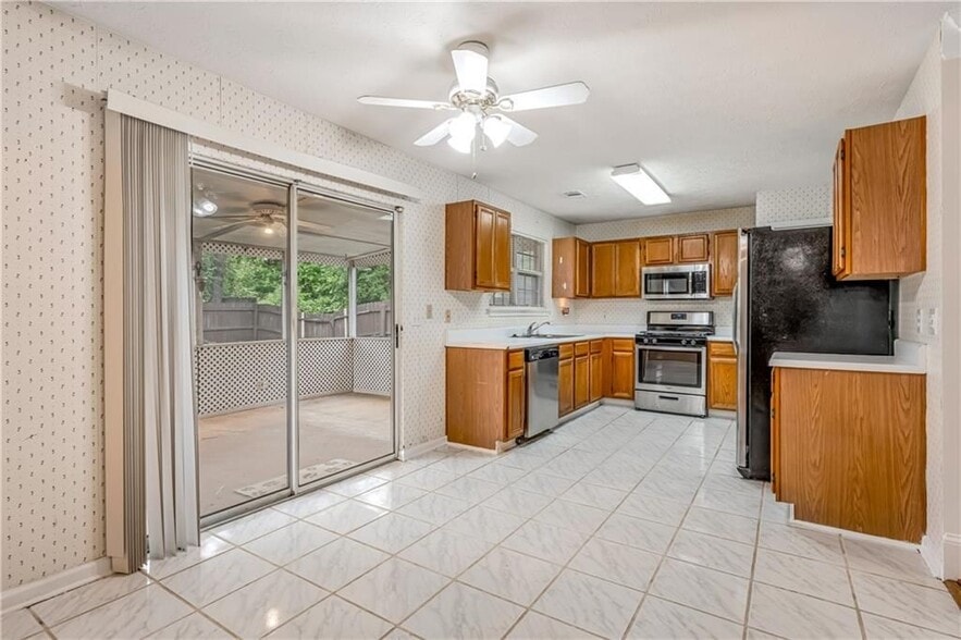 Building Photo - 4392 Windmoor Dr NW