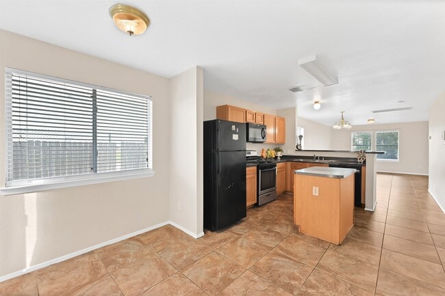 Building Photo - 935 Verde Trails Dr