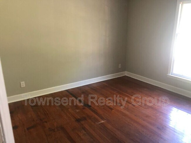 Building Photo - 3026 Amity Garden Ct