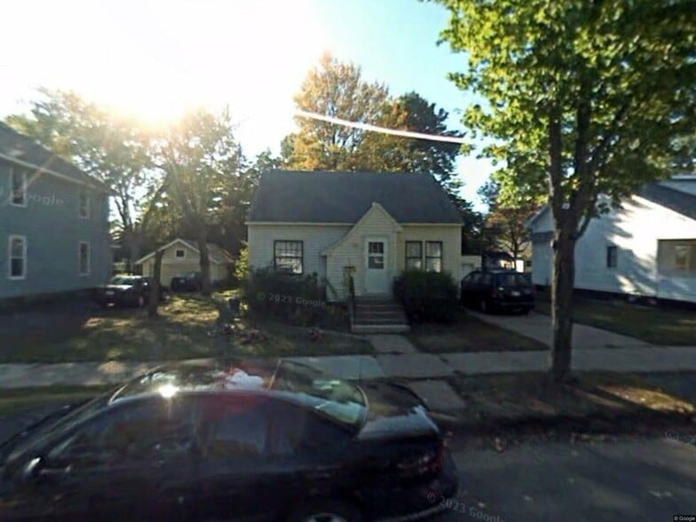 Building Photo - 828 S 9th Ave