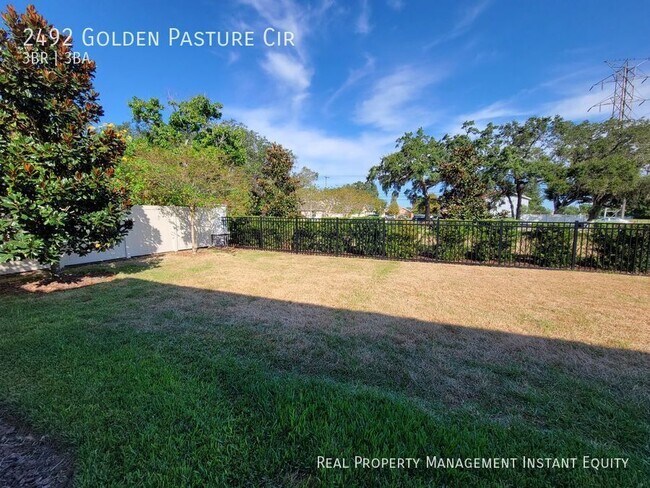 Building Photo - 2492 Golden Pasture Cir