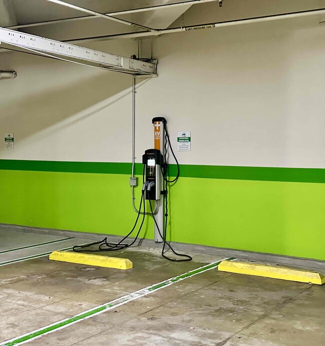 EV charging facility - 702 Ash St