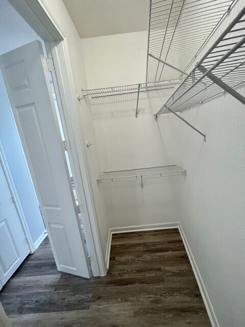 Building Photo - 7575 Kirby Dr