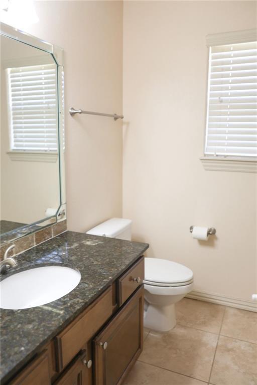 Building Photo - 3800 SW High Point Ave