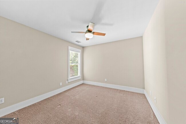 Building Photo - 135 Idlewilde Dr