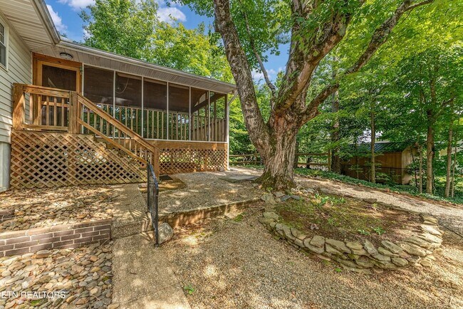 Building Photo - 9528 Gulf Park Dr