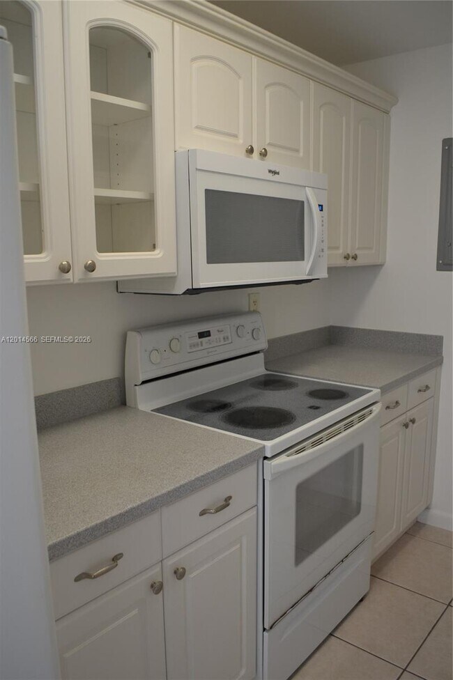 Building Photo - 255 Galen Dr