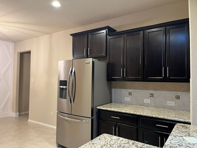 Building Photo - 9905 Cottontail Ln