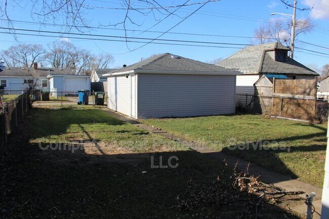 Building Photo - 6752 Woodmar Ave