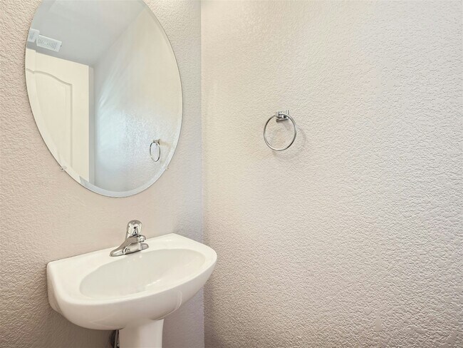 Building Photo - 11530 Hibiscus Ln