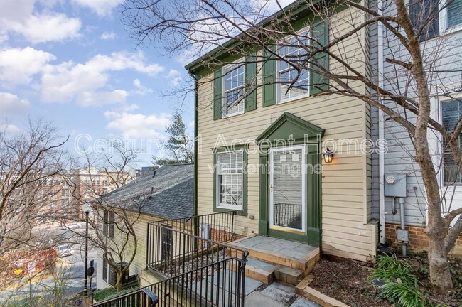 Building Photo - 5028 9th St S