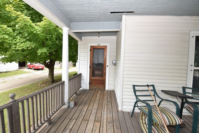 Building Photo - 104 Courtland St