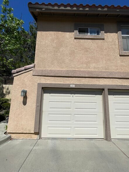 1 car detached garage RARE!!! - 19431 Rue De Valore Rue